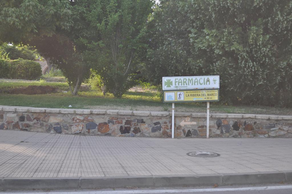 Apartamento Turístico La Ribera del Marco Caces Habitación foto