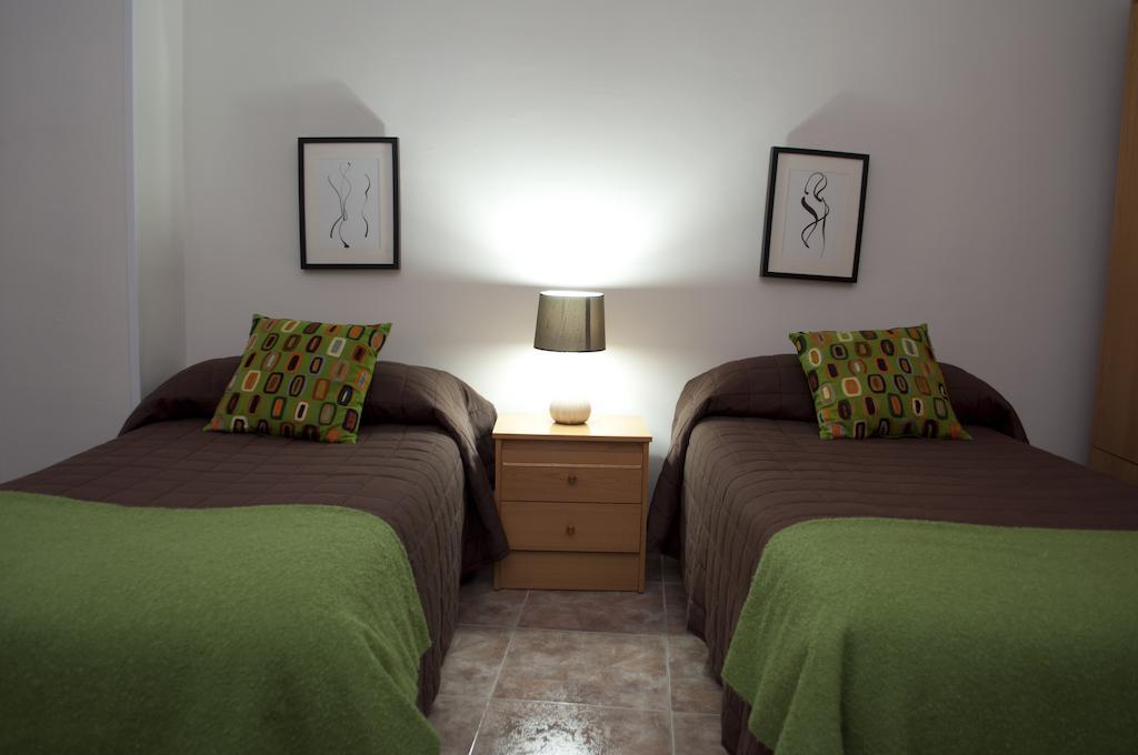 Apartamento Turístico La Ribera del Marco Caces Habitación foto